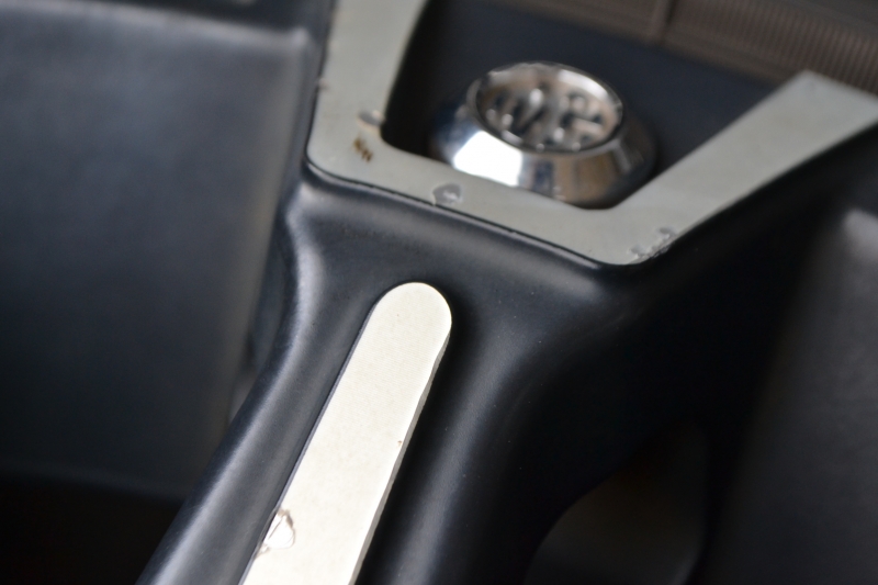 クリムゾン MG MONSTER 265/70R16