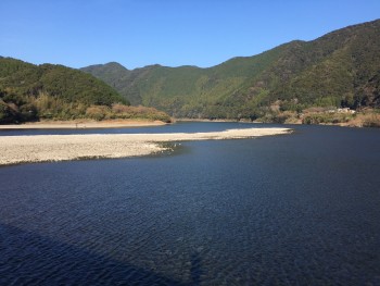 01b1a8f82fff0917d43f5abb8ef98f6e22c7ac6c31