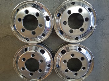 CYMERA_20170930_180455[1]