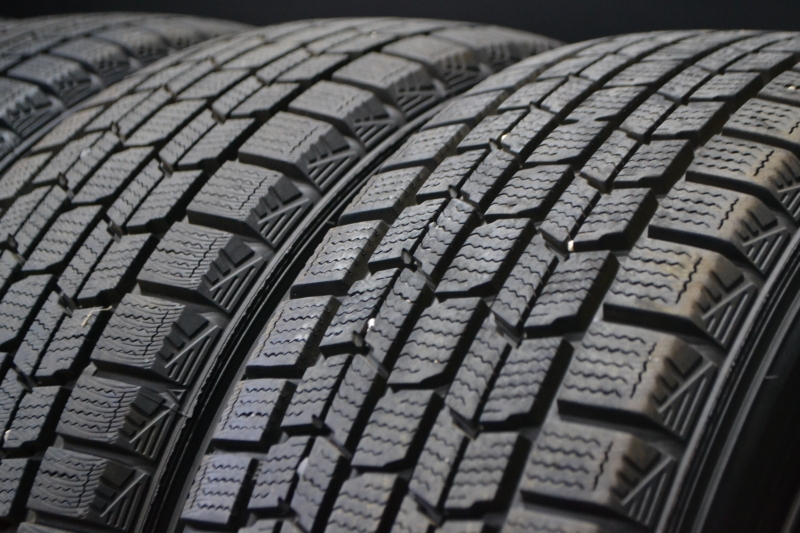 -- FOUR FORCE 01 175/65R15