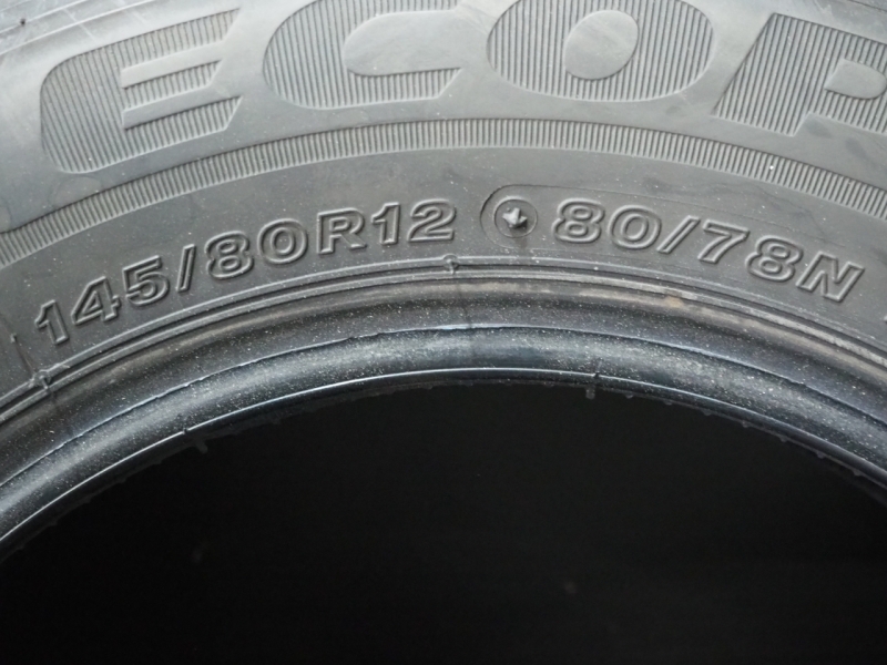 ブリヂストン 145/80R12 80/78N LT