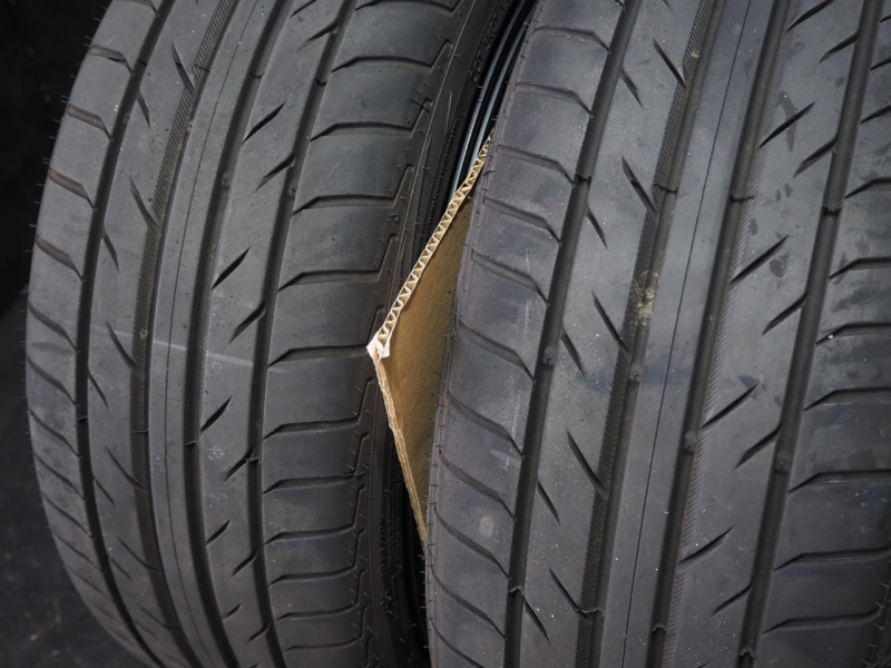 ヨコハマ ADVAN Racing RS2 215/35R19